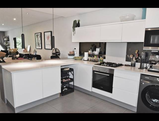 2 BEDROOM PROPERTY TO RENT IN ILLOVO